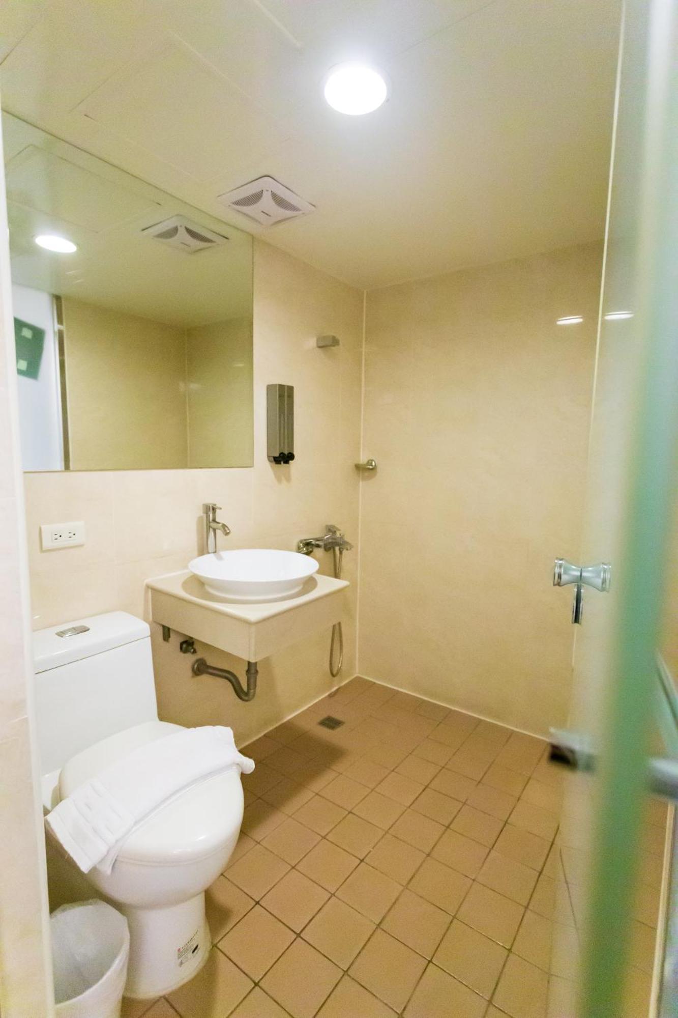 Newrise Hotel Kaohsiung Zewnętrze zdjęcie